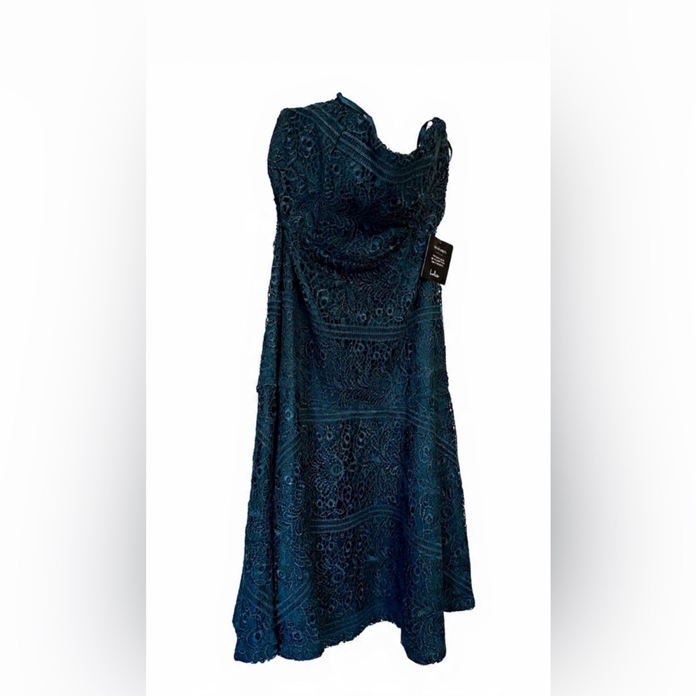 Elegant Green Lace Dress